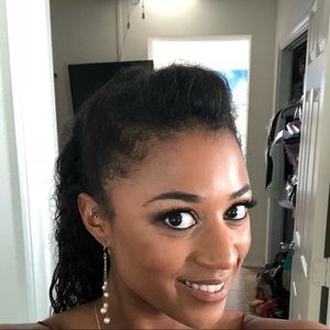 Meet your Posher, Jess